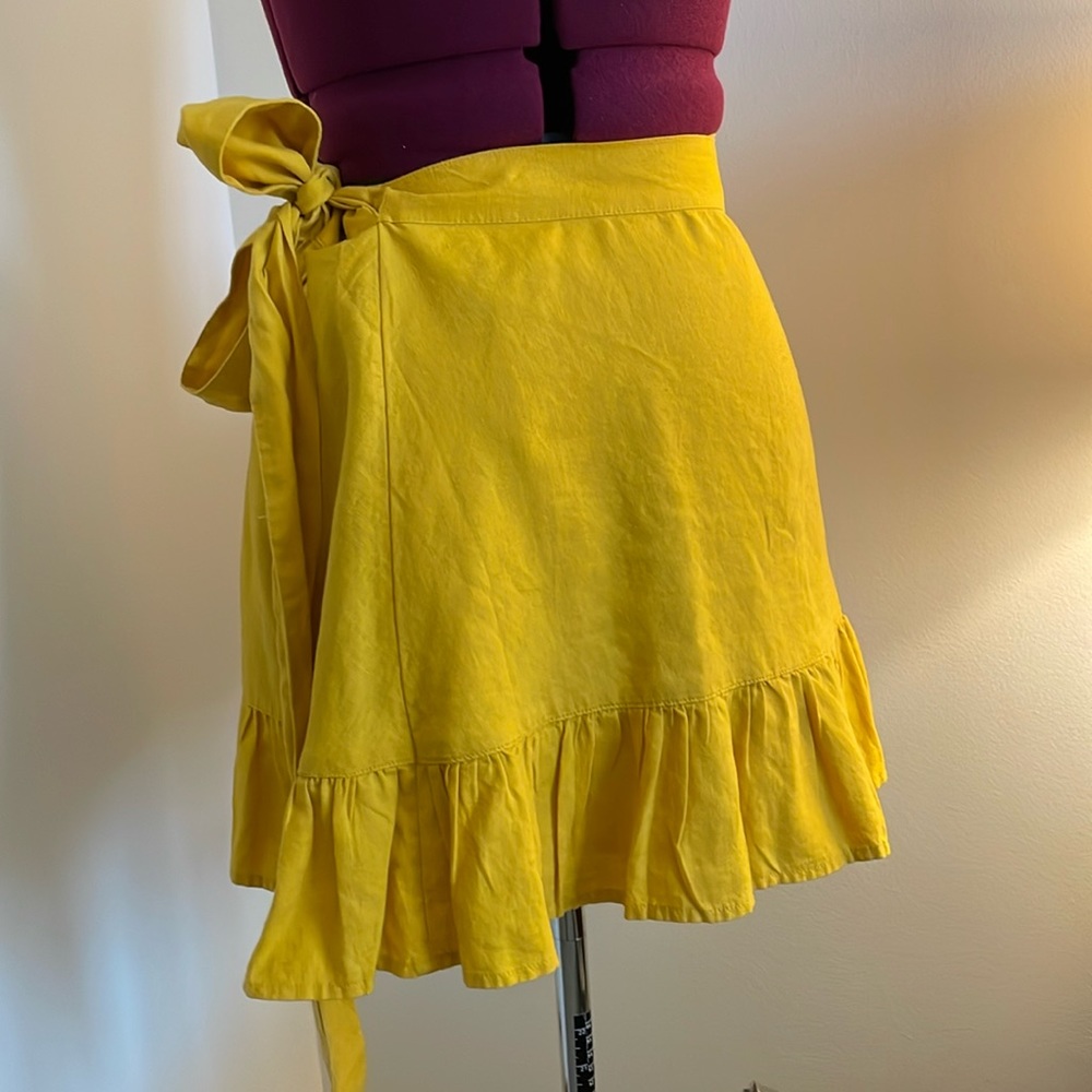 Aerie yellow linen wrap skirt, L